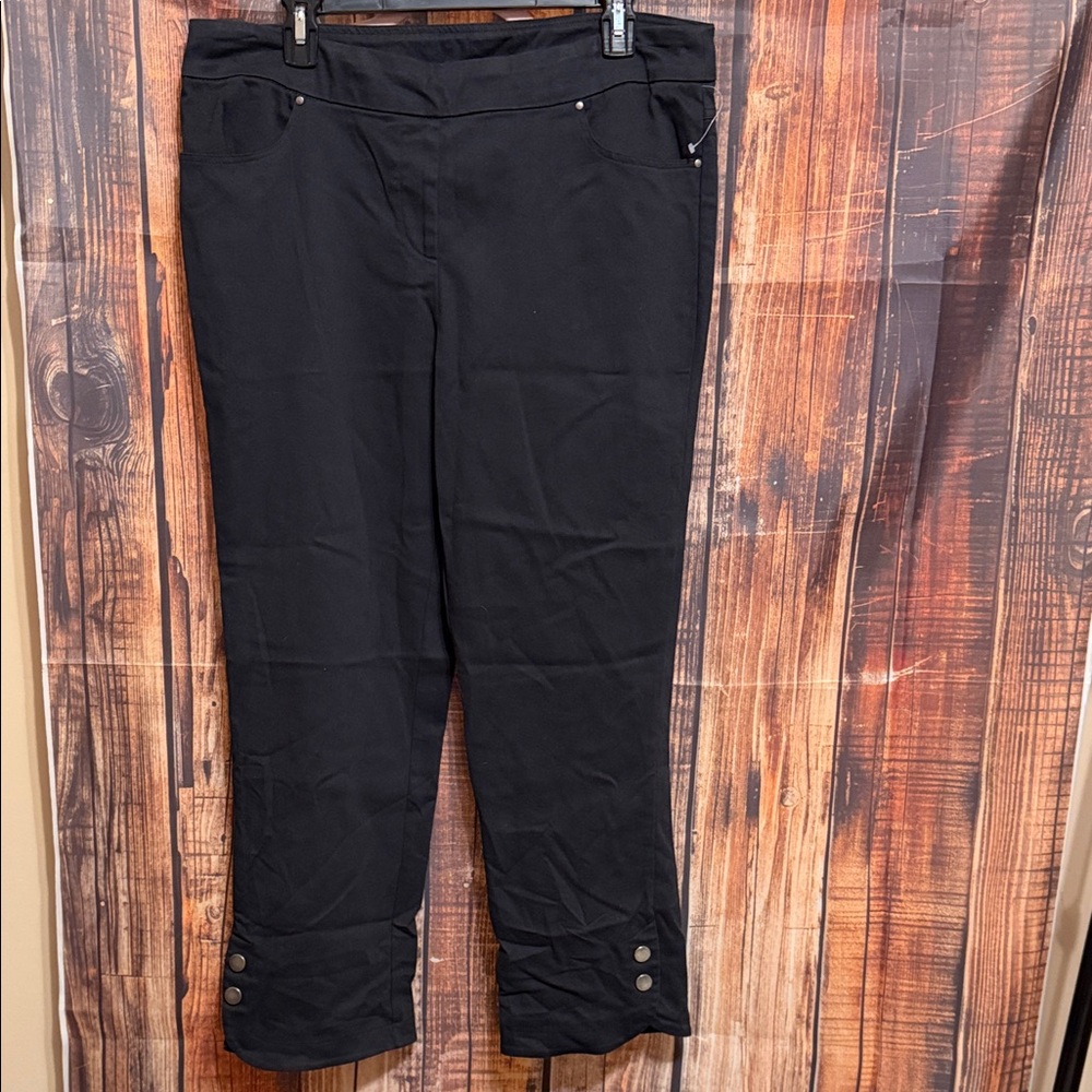 Black Women’s Pull-On Pants- Classic Comfort